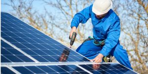 Installation Maintenance Panneaux Solaires Photovoltaïques à Fouesnant
